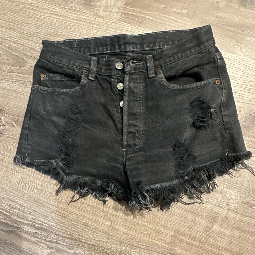 Levi’s Women’s High Waisted Denim Shorts size 25